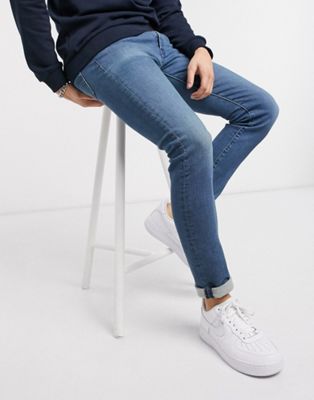 Levi's 519 super skinny fit jeans in 