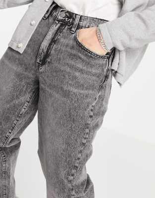 562 loose tapered jeans