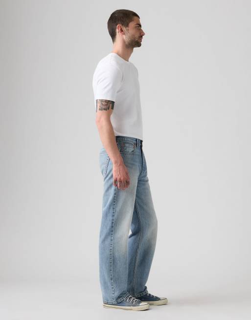 Levi's 565 loose straight jeans in light blue, 4 of 4