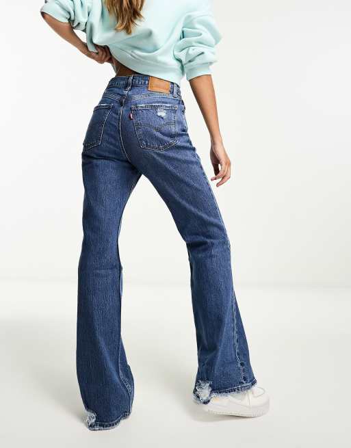 Levi's 70s high flare jeans in mid blue, 3 of 5