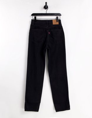 black straight leg levis