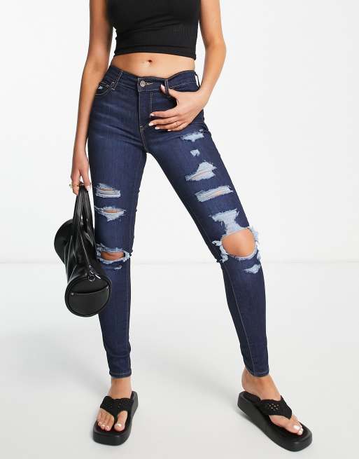 Levis skinny hot sale ripped jeans