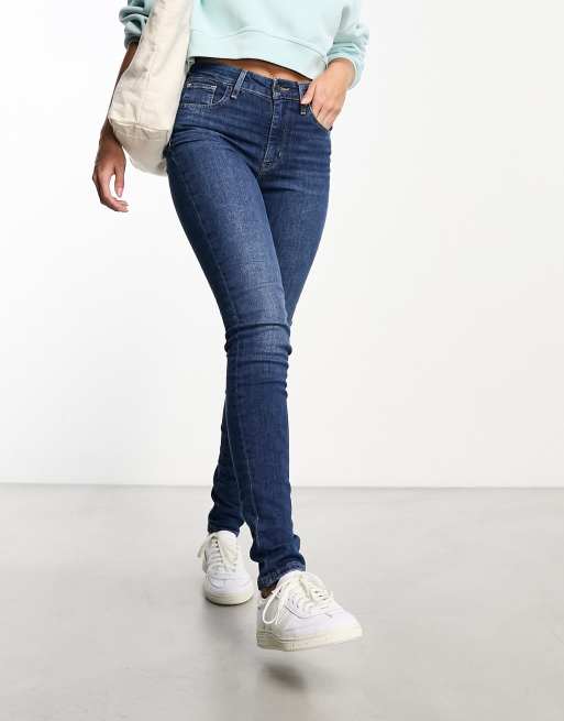 Levi's 721 high rise skinny jeans in dark blue, 4 of 5