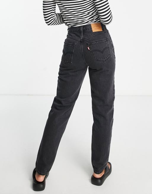 Levi's 80's mom jean in wash black