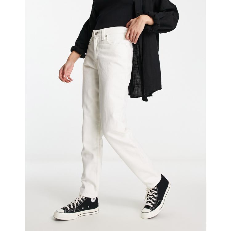 Levi's 80S mom jeans in white | ASOS