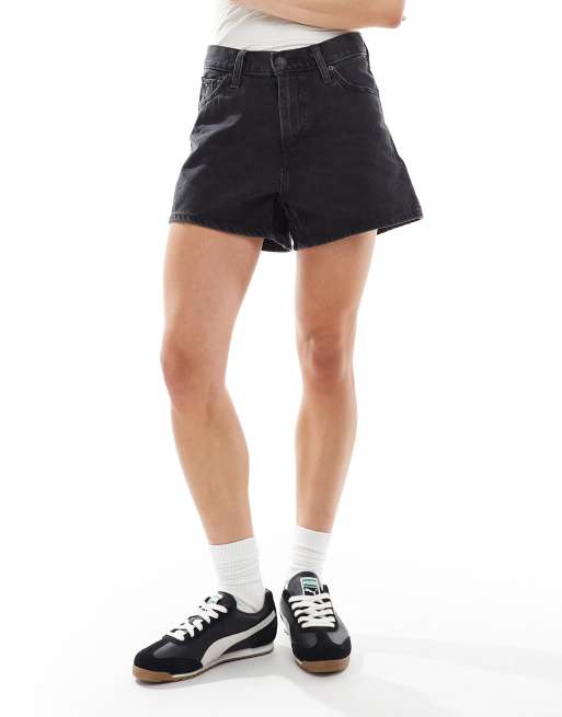 Levi's® HIGH WAISTED MOM - Denim shorts - black denim/black