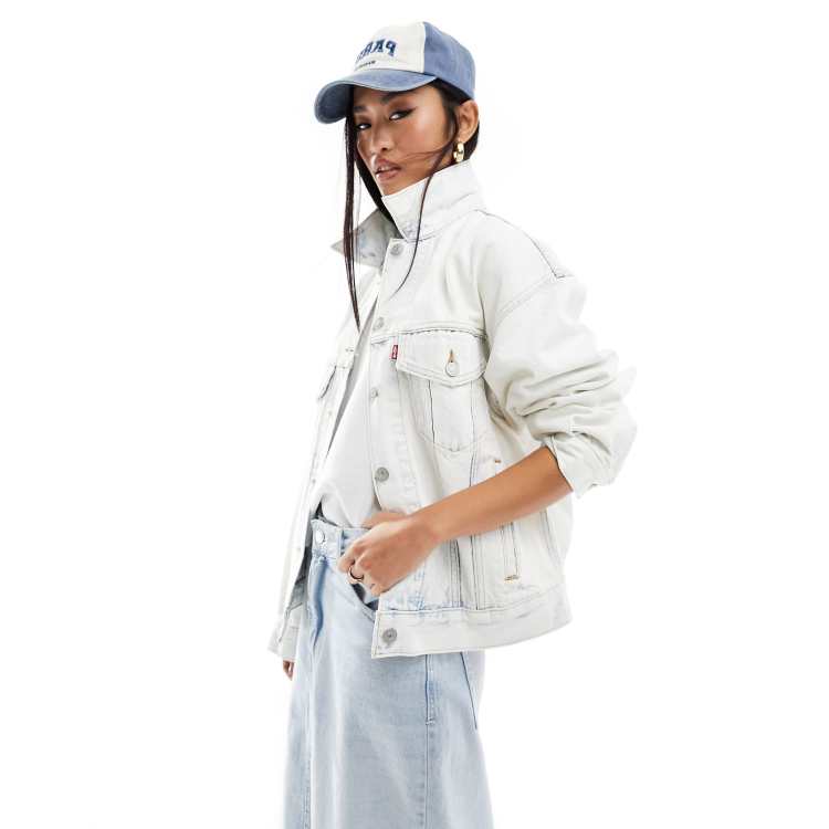 Levi's 90s denim trucker jacket in light white blue