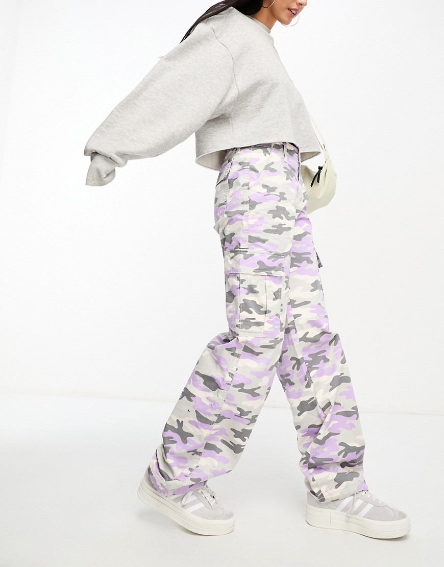 Levi's '94 baggy cargo in purple camo print with pockets