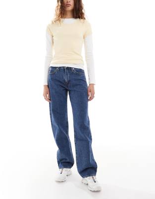 Levi's - '94 - Weit geschnittene Jeans in mittelblauer Waschung