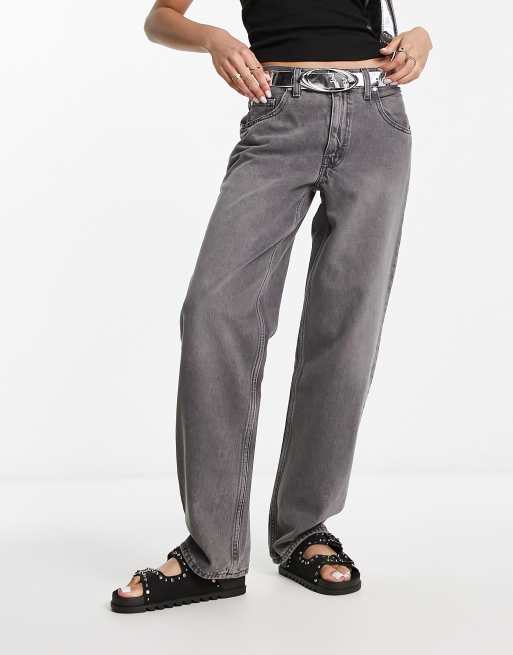 Levi's – 94 – Weite Jeans in verwaschenem Schwarz mit silbernem Etikett 