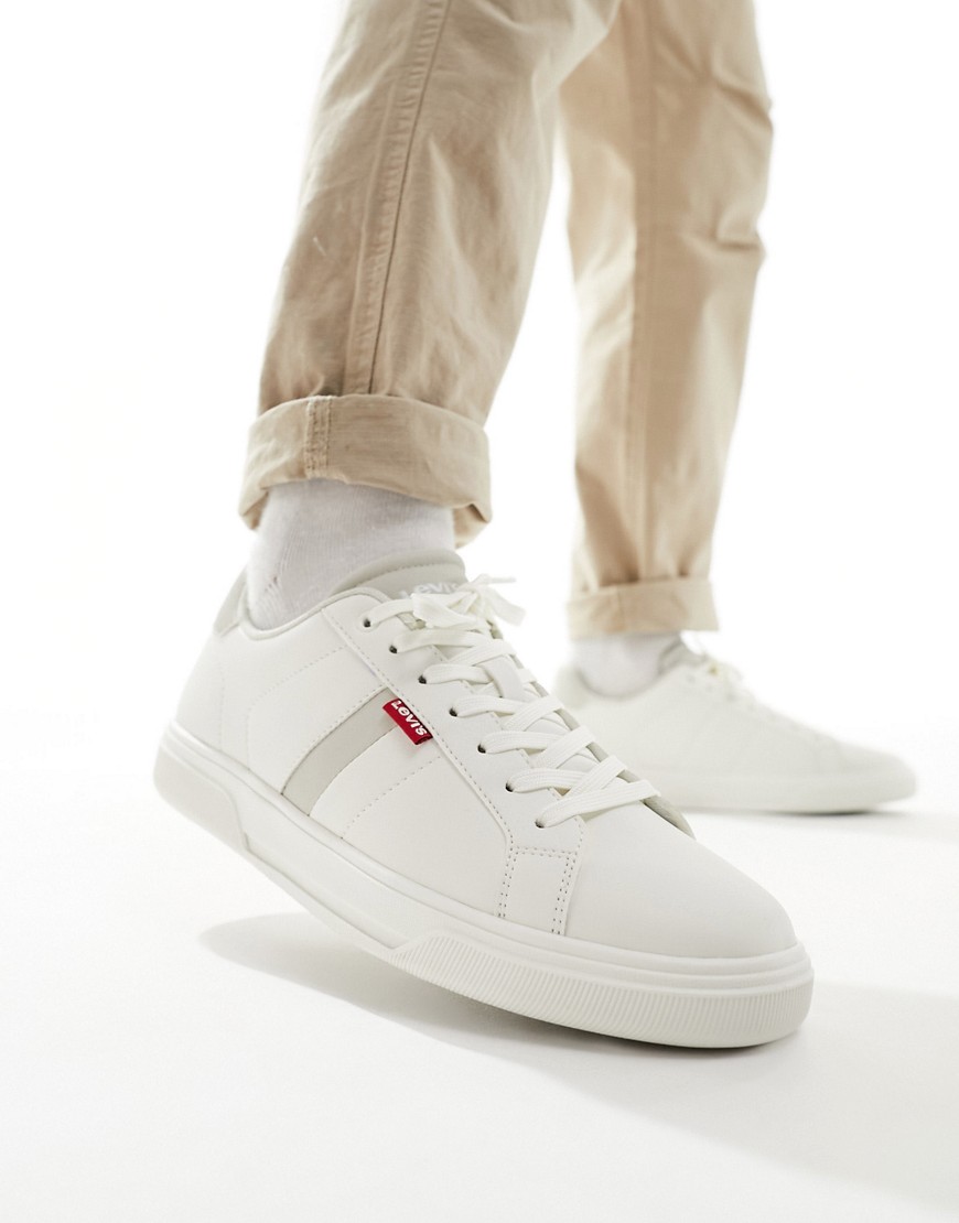 Levi's Archie leather trainer with cream backtab in white