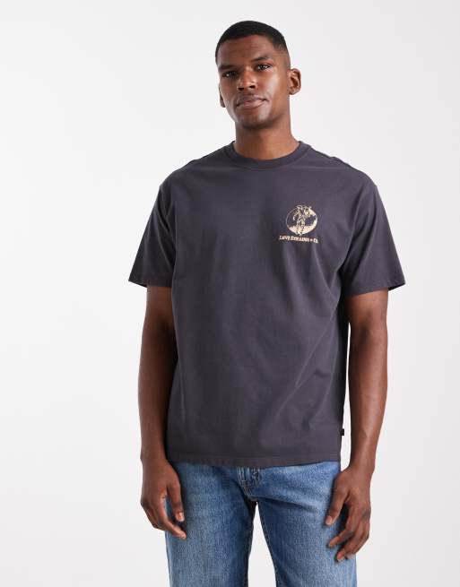 Levi's archive saddle man back print vintage oversized t-shirt in black, 3 of 5