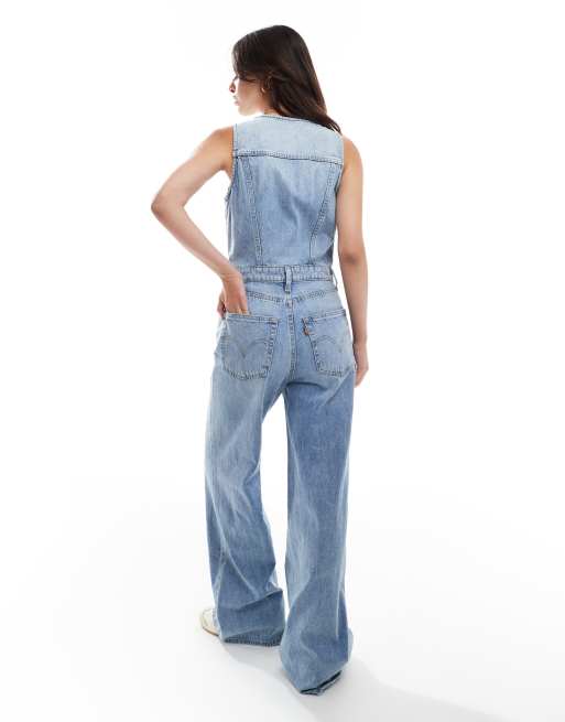 Levi's – Ärmelloser Jeans-Jumpsuit mit in Mittelblau mit weitem Bein und Oberteil in Westenoptik, 3 von 4