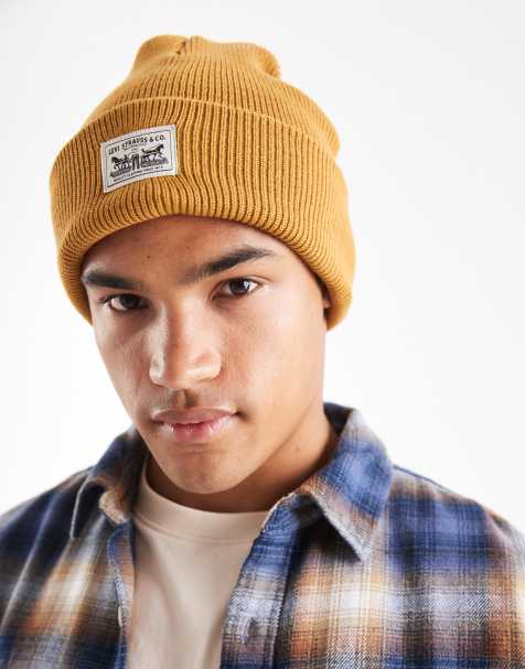 Levi's backpatch knit beanie in golden brown - view 1