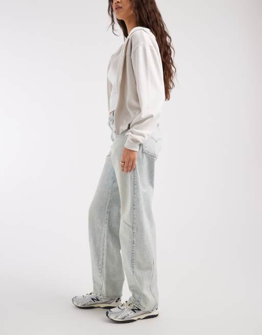Levi's baggy Dad Barrel Jeans in heller Waschung, 2 von 5
