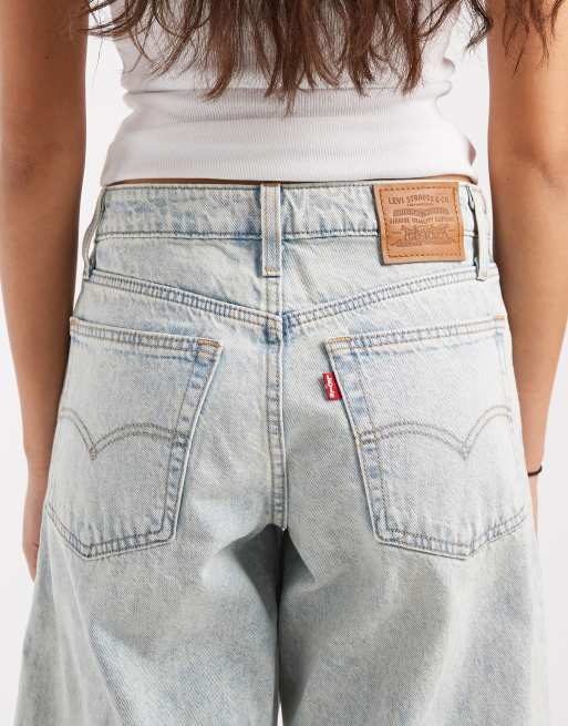 Levi's baggy Dad Barrel Jeans in heller Waschung, 4 von 5