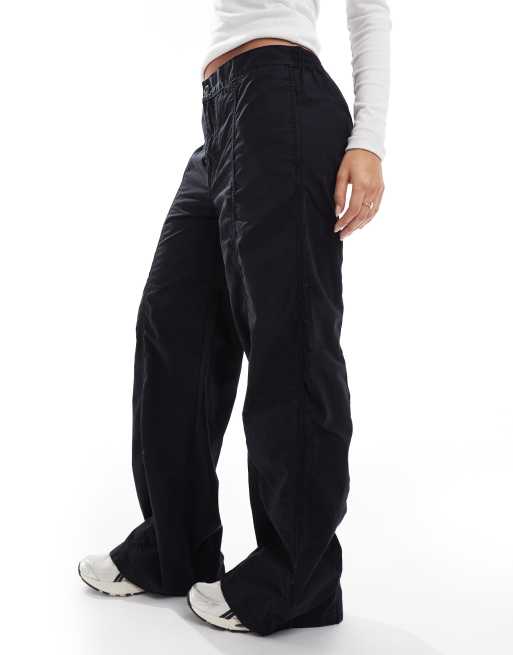 Levi's baggy parachute pants in black