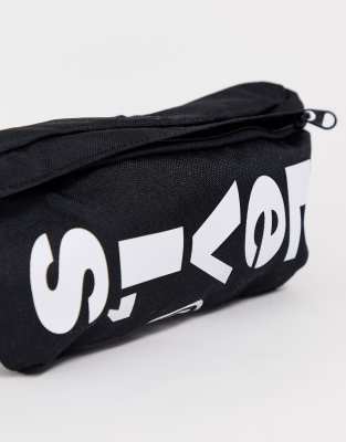 Levi's Banana bum bag black | ASOS