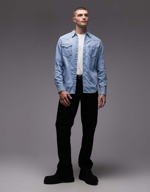 Levi's barstow western rivet back detail denim shirt in light wash, 2 of 5