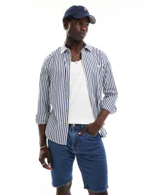 Levi's Battery batwing logo button down stripe poplin shirt in navy/white