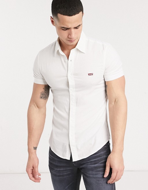 Levi's Battery batwing logo slim fit oxford shirt short sleeve in white