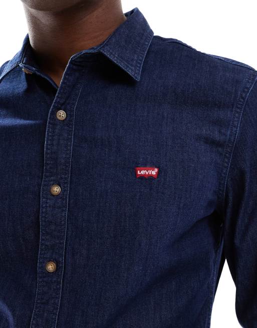 Levi's – Battery – Schmal geschnittenes Jeanshemd in mittlerer dunkler Waschung mit Fledermaus-Logo, 3 von 5