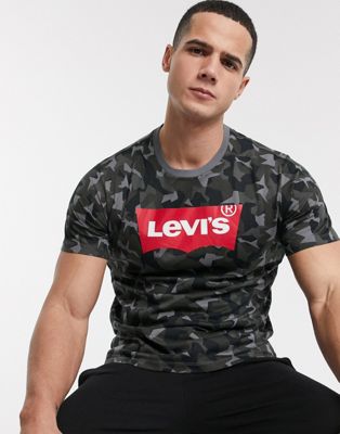 Levi's batwing logo all over print t-shirt in camo-Green