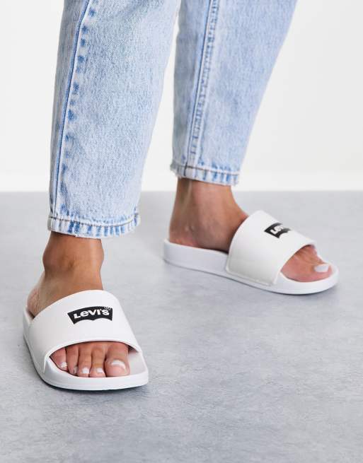 Levi's® June Sliders - White