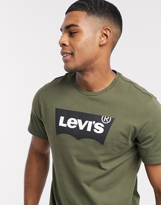 Levi's batwing logo t-shirt in khaki