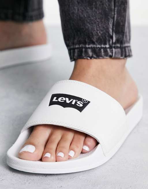 Levis sliders new arrivals