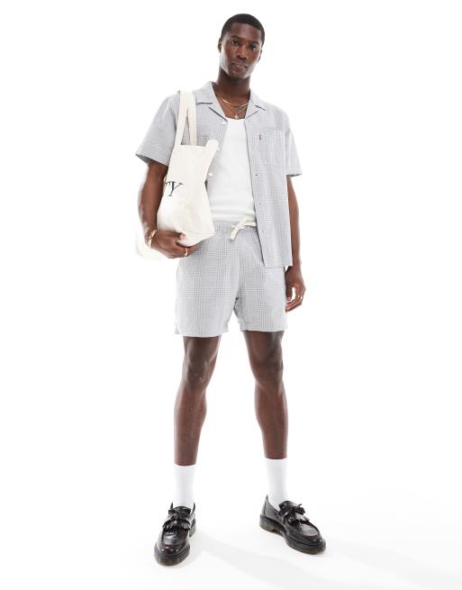 Levi's – Bequeme Chino-Shorts in Grau kariert, Kombiteil