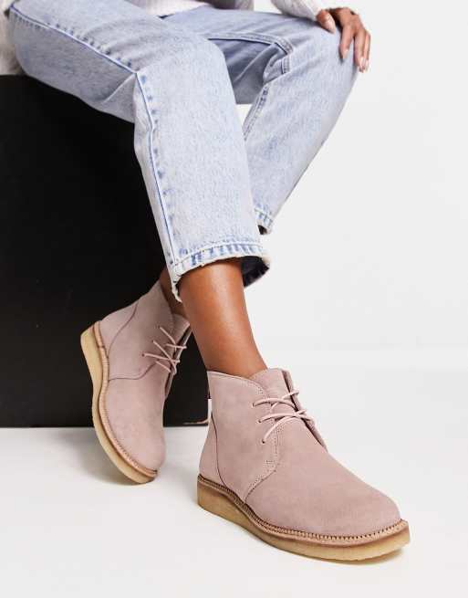 Levi's store desert boots