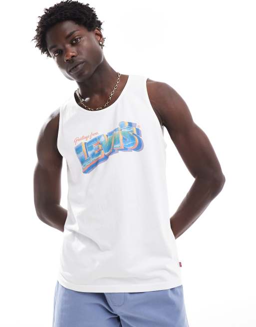 Levi's – Biały luźny podkoszulek z surferskim logo z pocztówkowym wzorem