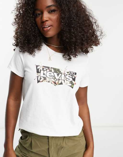 Levi's – Biały T-shirt z kwiatowym nadrukiem i logo