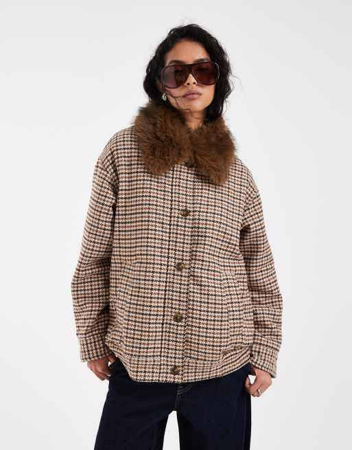 Levi's billie oversized micro check bomber jacket with fur collar in brown , 3 of 4