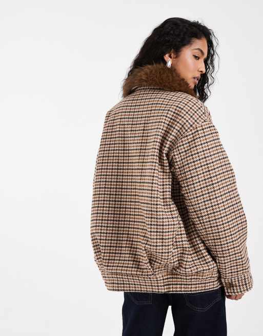 Levi's billie oversized micro check bomber jacket with fur collar in brown , 4 of 4