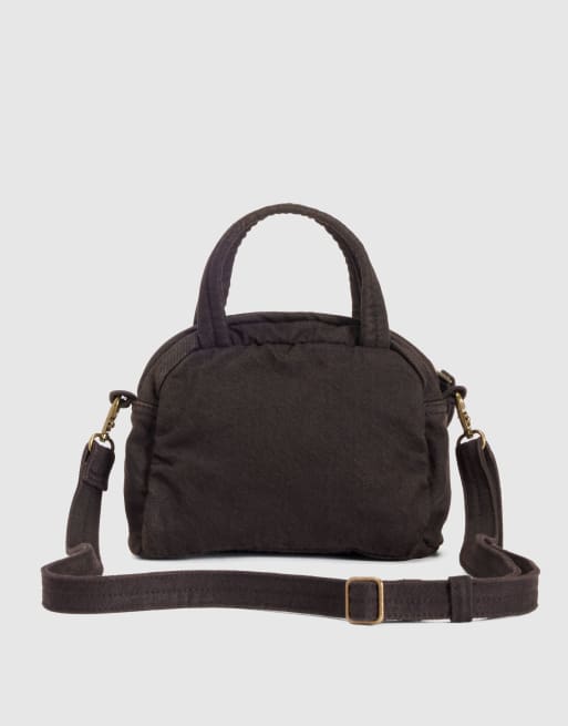 Levi's - bolso pequeño Blake en negro, 2 de 4