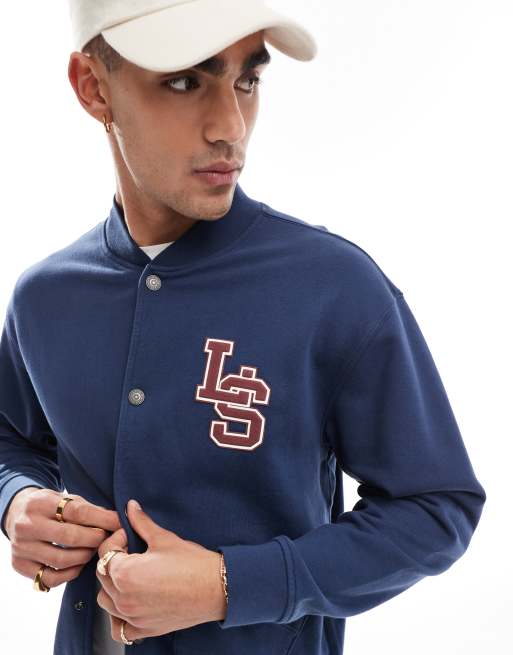 Levi's – Bomberjacke aus Sweatstoff in Marineblau mit College-Monogrammlogo, 3 von 4