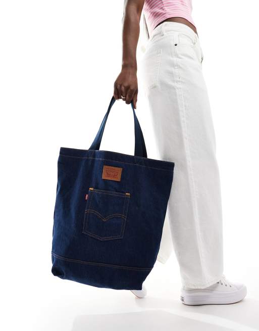 Levi's - Borsa shopping in denim blu scuro con logo e tasca sul retro, 4 di 4