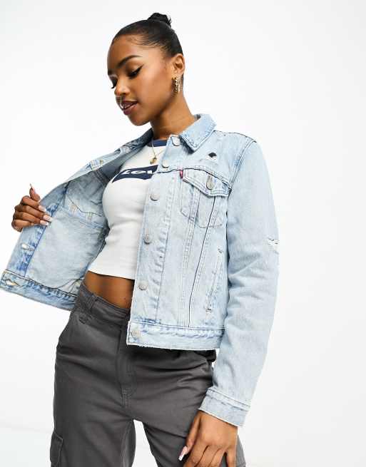 Levi's boyfriend denim trucker jacket in light blue | ASOS