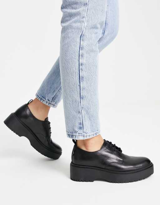 Levi's – Bria – Czarne sznurowane buty na grubej podeszwie , 2 z 4