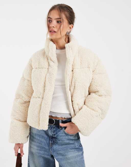 Levi's brynn crop puffer jacket in grey , 4 of 4