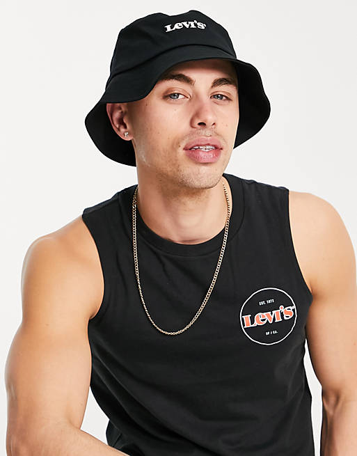 Levi's bucket hat in black with small logo