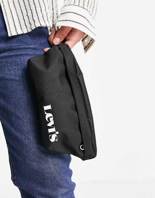 Bum on sale bag levis