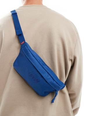 Levi's Levi's bum bag with logo in blue