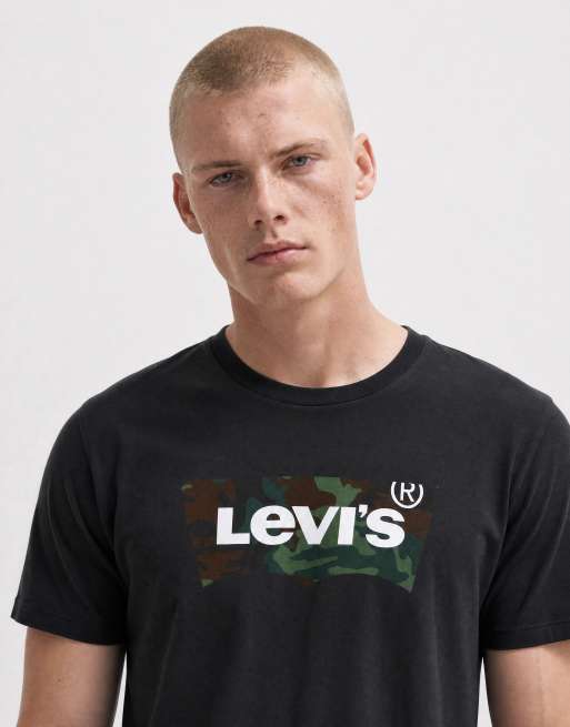 Levi's - camiseta negra con logo gráfico de camuflaje, 10 de 10