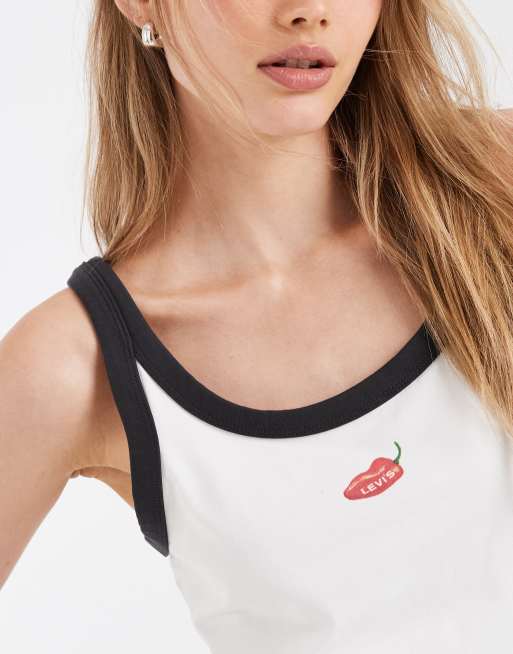 Levi's - camiseta sin mangas acanalada con espalda de nadador y estampado de chile en blanco, 2 de 4