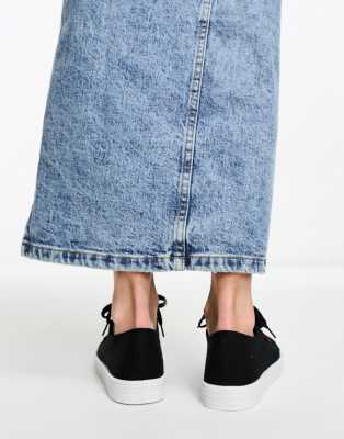 Levi's Canvas Shoe With Red Tab In White