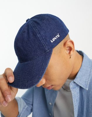 Levi's cap in navy blue with side logo
