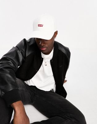 Levi's cap in white with batwing logo - ASOS Price Checker